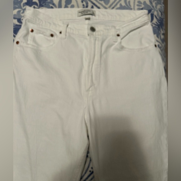 A&F curve love ultra high rise ankle straight jeans ripped white size 31 - Picture 3 of 10
